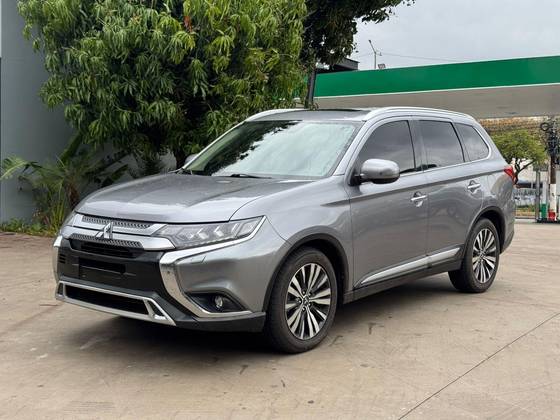 MITSUBISHI OUTLANDER 2.2 MIVEC DI-D DIESEL HPE-S AWD AUTOMÁTICO